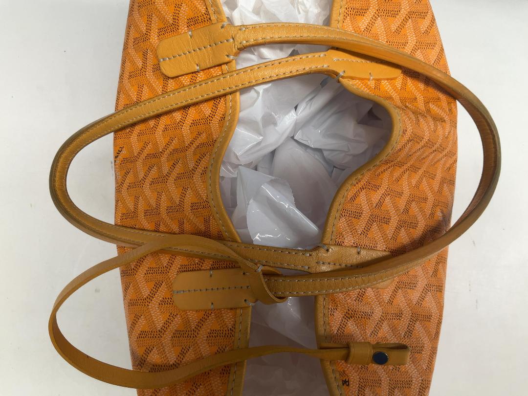 Photo '5' of Maison Goyard Saint Louis GM Tote Bag - Yellow