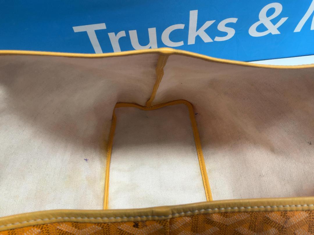 Photo '11' of Maison Goyard Saint Louis GM Tote Bag - Yellow