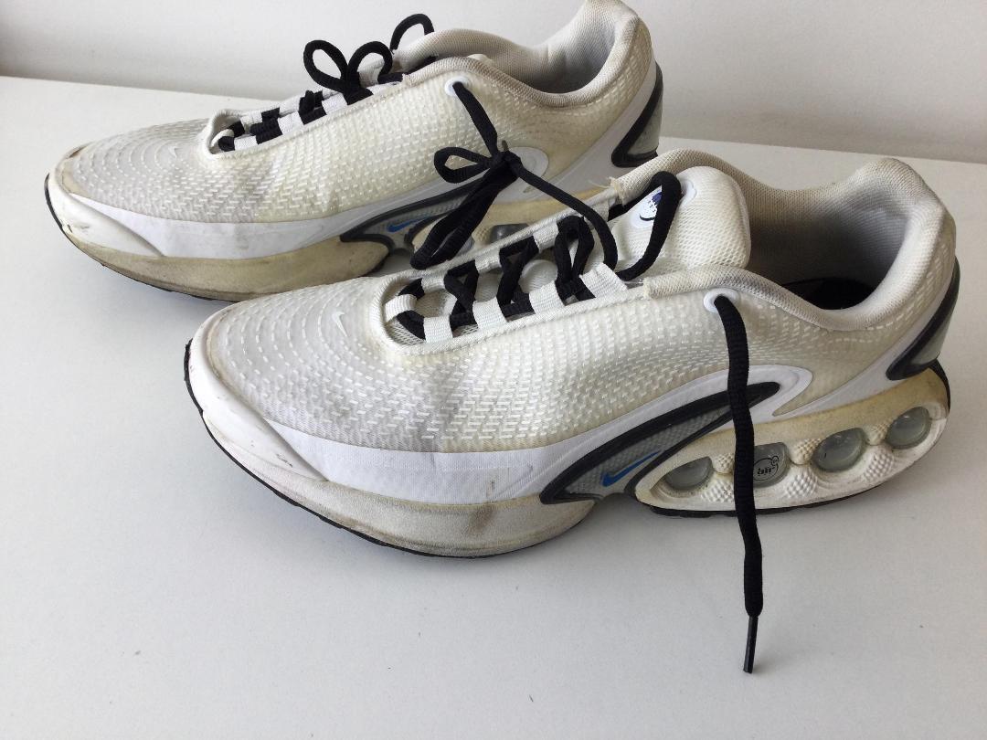 Photo '2' of Nike Sports Shoes - Size UK 9