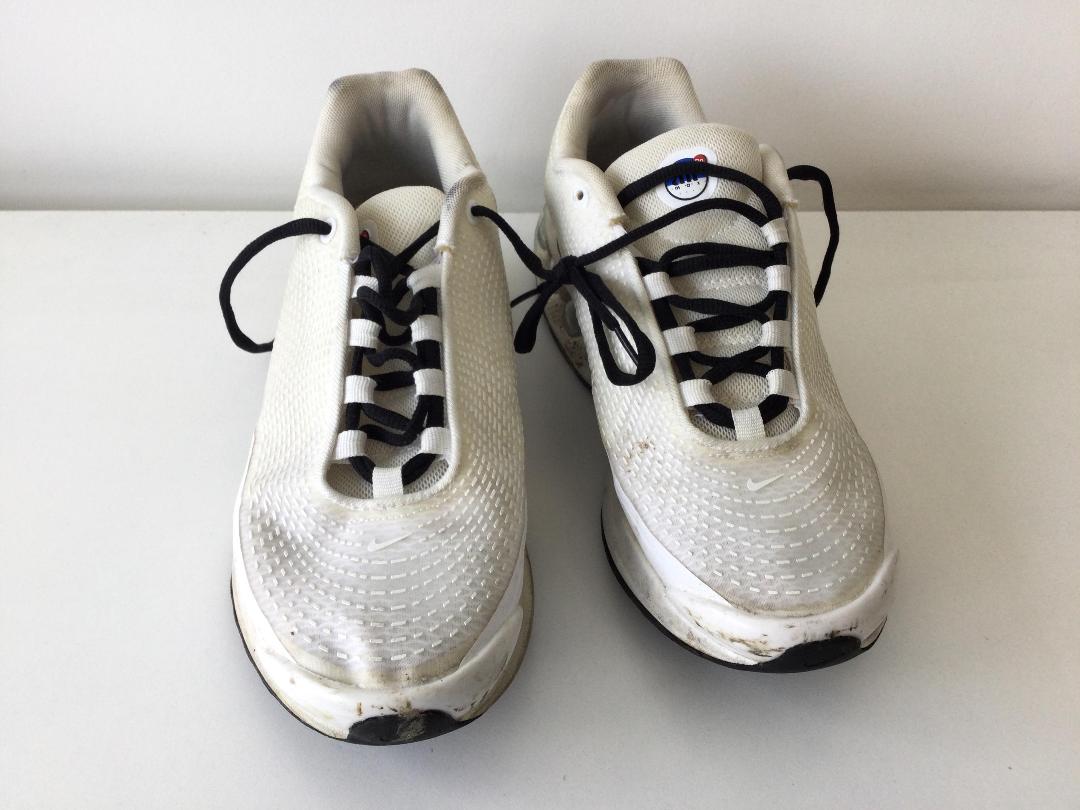 Photo '4' of Nike Sports Shoes - Size UK 9