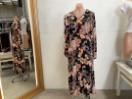 Thumbnail '1' of Vassalli - Long Sleeve V Neck Dress Amour - Size 12 - RRP $179.90 Thumbnail '1' of Vassalli - Long Sleeve V Neck Dress Amour - Size 12 - RRP $179.90