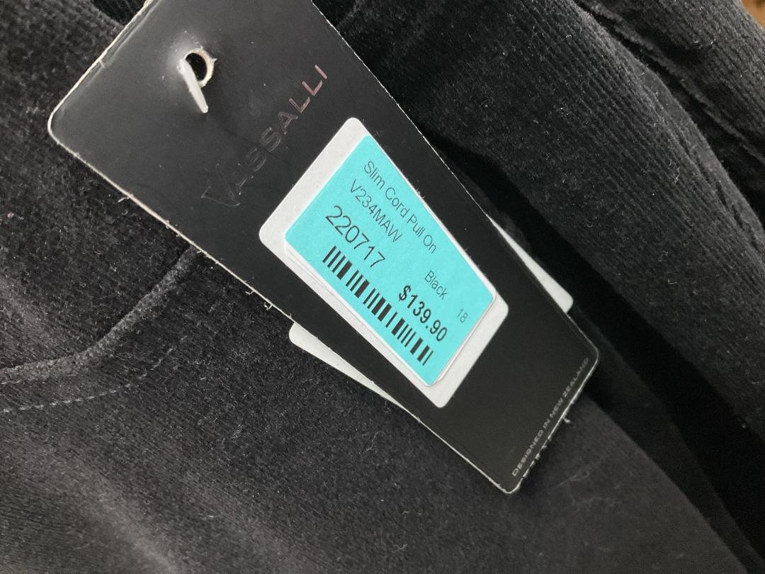 Photo '7' of Vassalli - Slim Cord Pull On Black - Size 18 - RRP $139.90 Photo '7' of Vassalli - Slim Cord Pull On Black - Size 18 - RRP $139.90