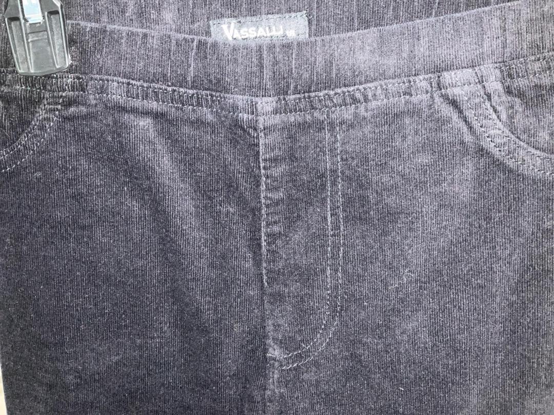 Photo '6' of Vassalli - Slim Cord Pull On Black - Size 18 - RRP $139.90 Photo '6' of Vassalli - Slim Cord Pull On Black - Size 18 - RRP $139.90