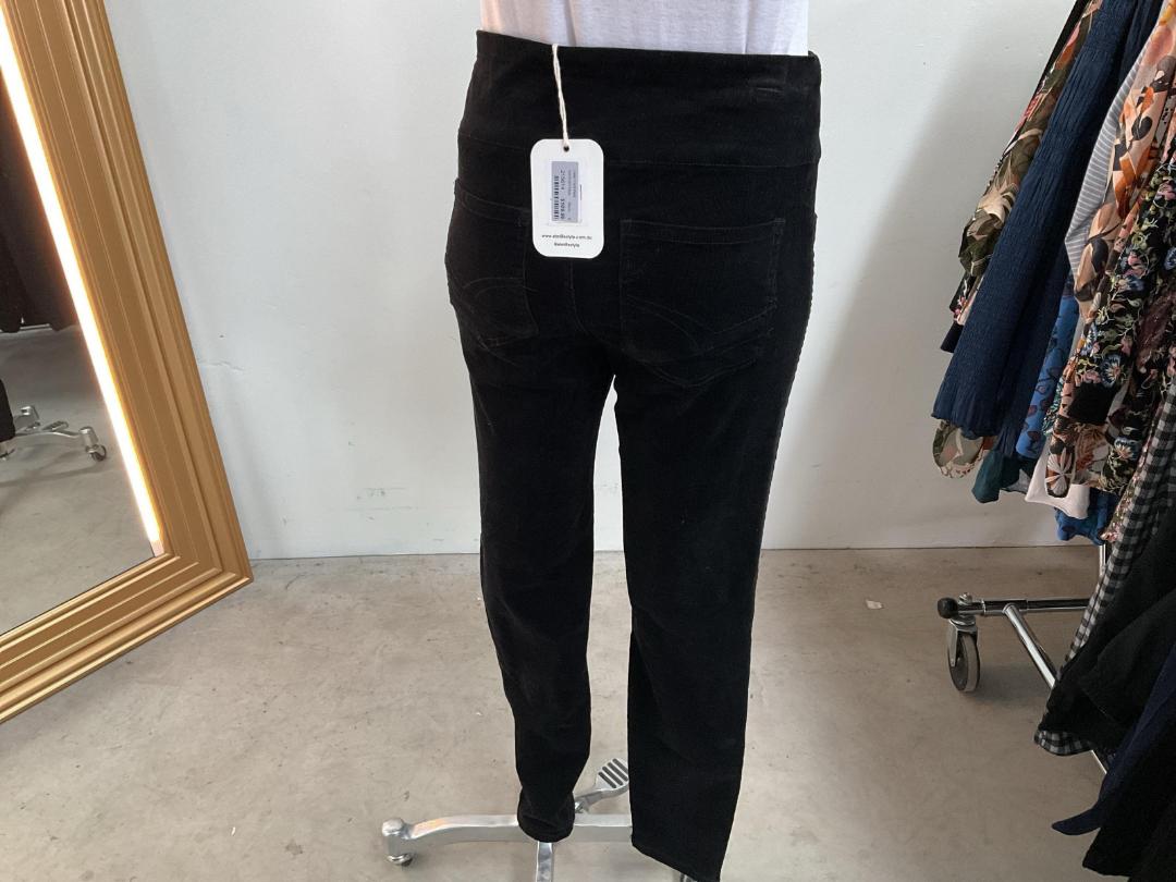 Photo '2' of Elm Lifestyle - Leila Cord Pant Black - Size 8 - RRP $109.90 Photo '2' of Elm Lifestyle - Leila Cord Pant Black - Size 8 - RRP $109.90