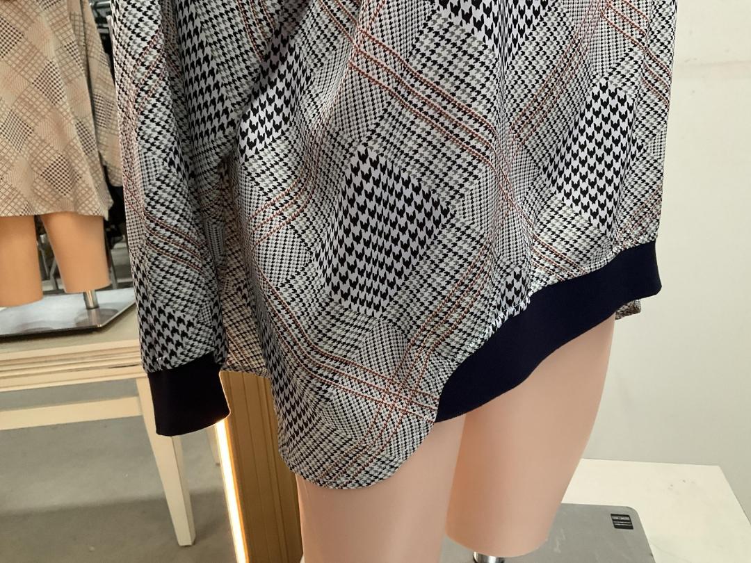 Photo '4' of Seduce NZ- Nova Top Houndstooth - Size 18 - RRP $139.90 Photo '4' of Seduce NZ- Nova Top Houndstooth - Size 18 - RRP $139.90