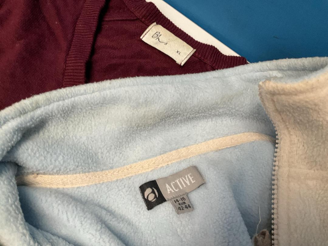 Photo '21' of Assortment of Women’s Clothes