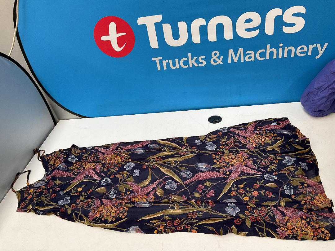 Photo '15' of Assortment of Women’s Clothes and Some Coat Hangers