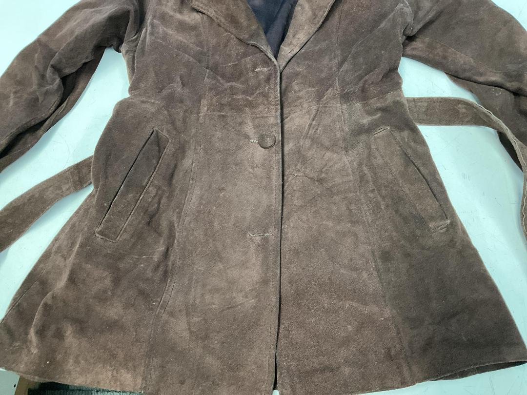 Photo '6' of Brown Coloured Genuine Leather Jacket - Women’s - Small