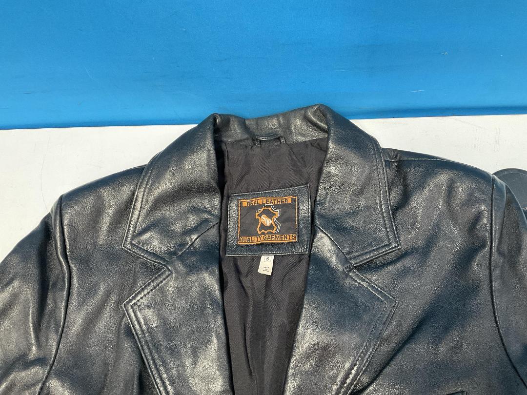 Photo '3' of Leather Jacket - Women’s - Size S