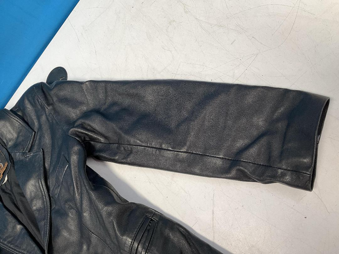 Photo '7' of Leather Jacket - Women’s - Size S