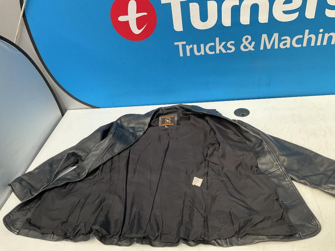Photo '13' of Leather Jacket - Women’s - Size S