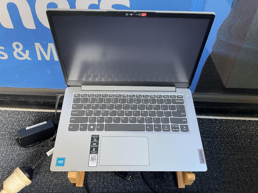 Photo '2' of 2022 Lenovo IdeaPad