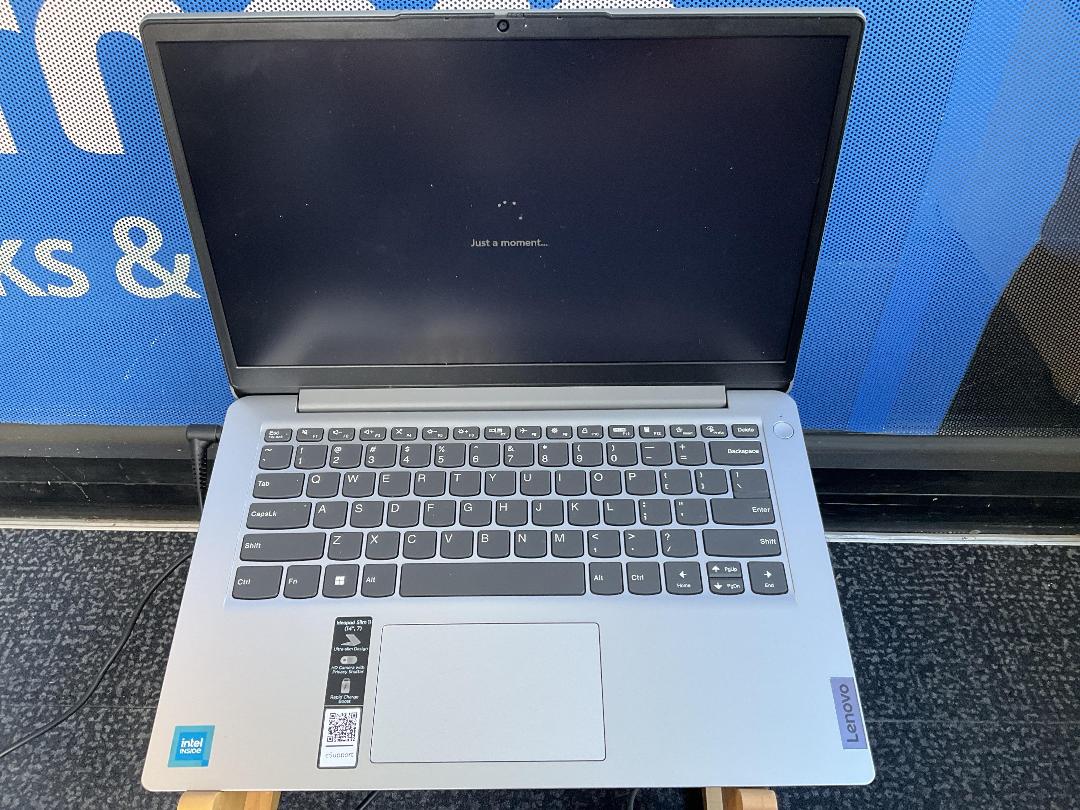 Photo '2' of 2022 Lenovo IdeaPad