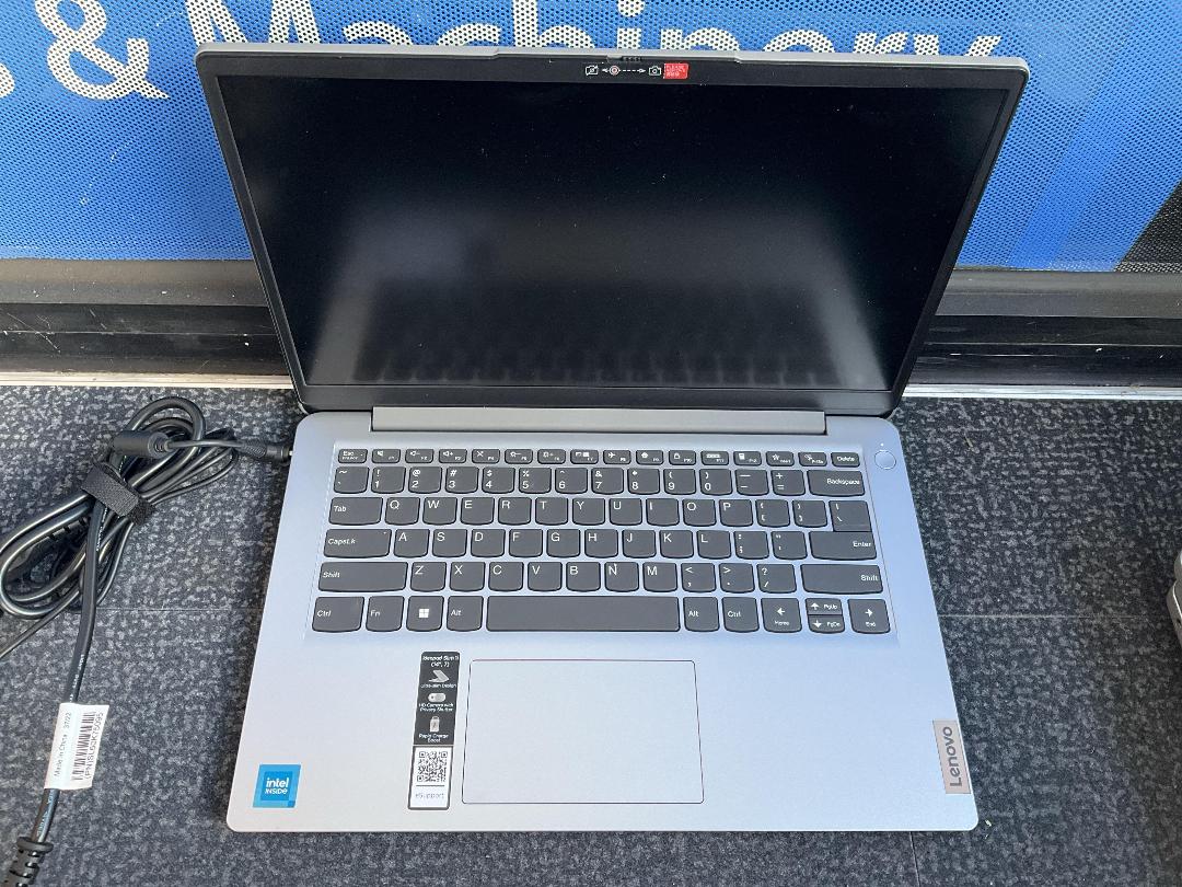 Photo '3' of 2022 Lenovo IdeaPad