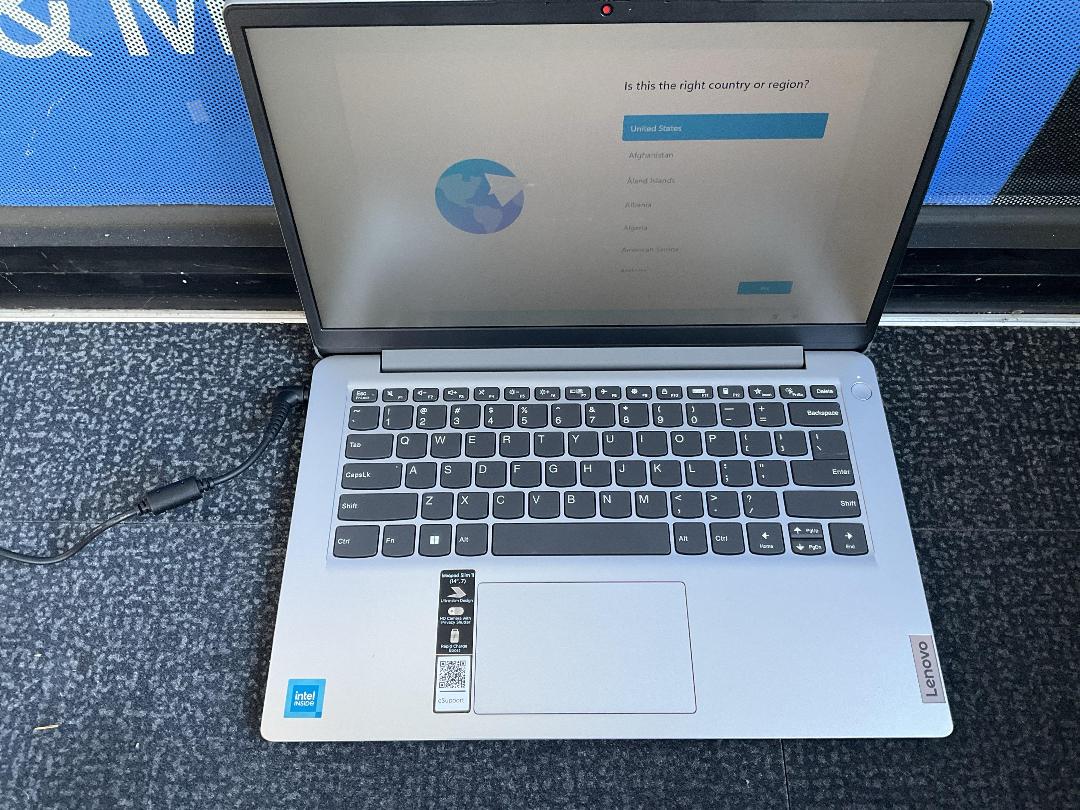 Photo '2' of 2022 Lenovo IdeaPad