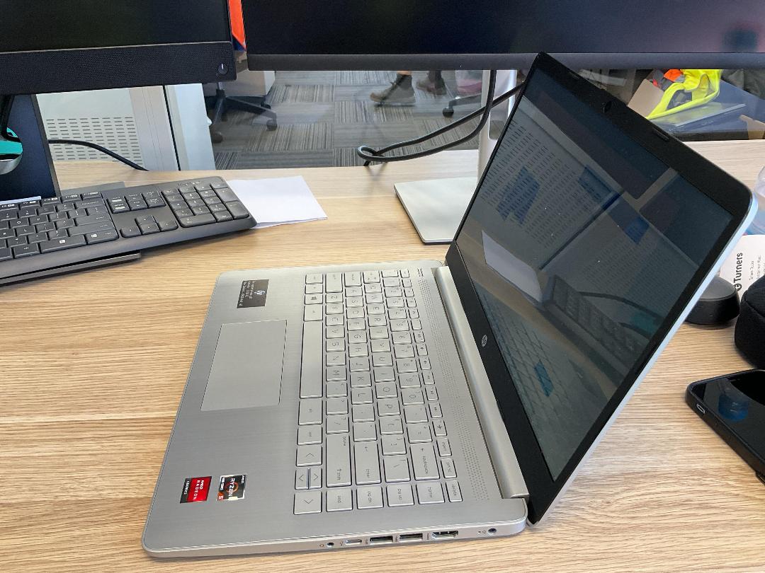 Photo '3' of HP Laptop Photo '3' of HP Laptop