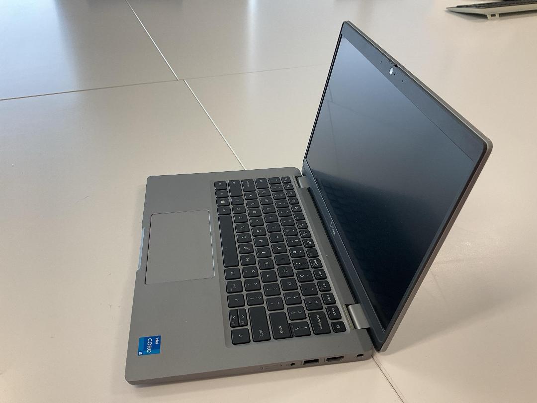 Photo '2' of Dell Latitude 5320 Laptop
