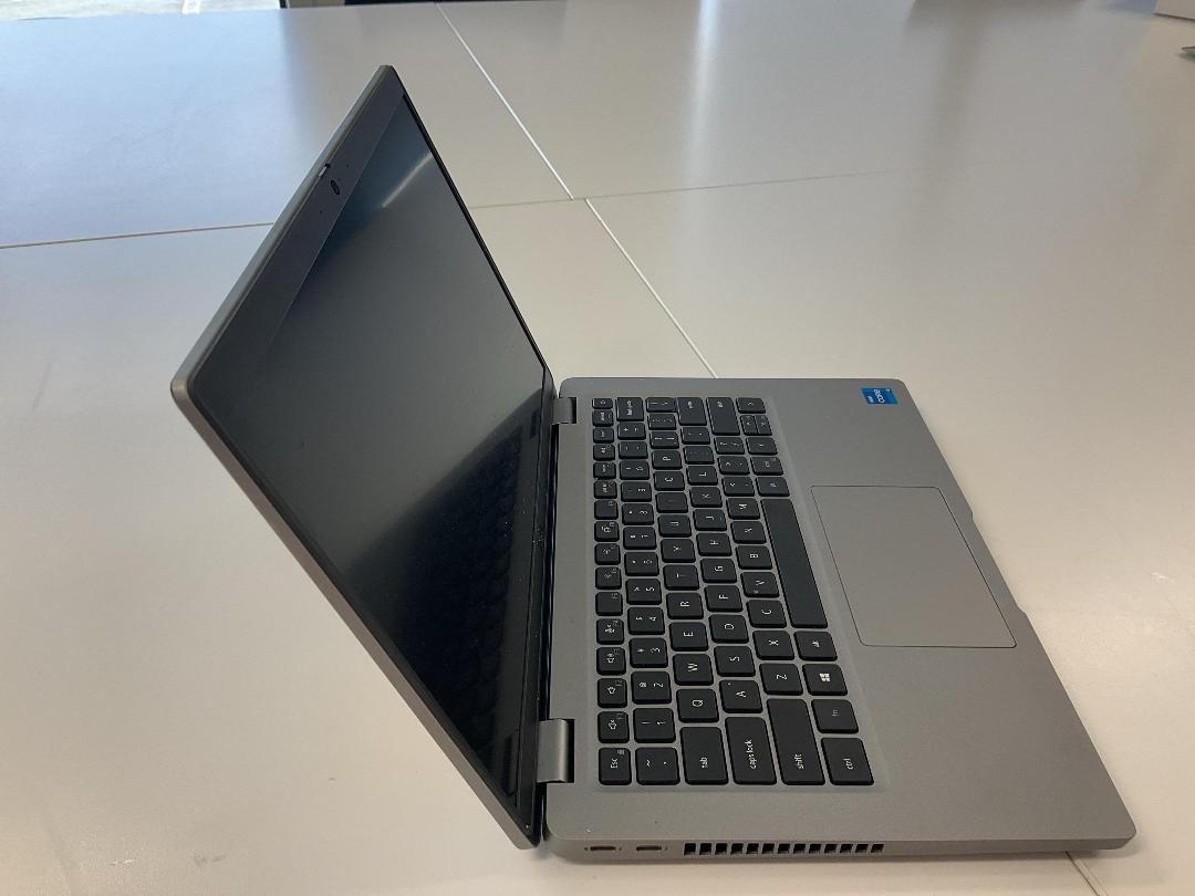 Photo '3' of Dell Latitude 5420 Laptop