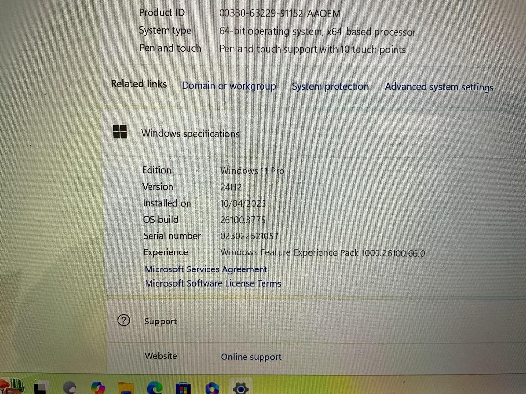 Photo '19' of Microsoft Surface Laptop 4 & Docking Station Photo '19' of Microsoft Surface Laptop 4 & Docking Station