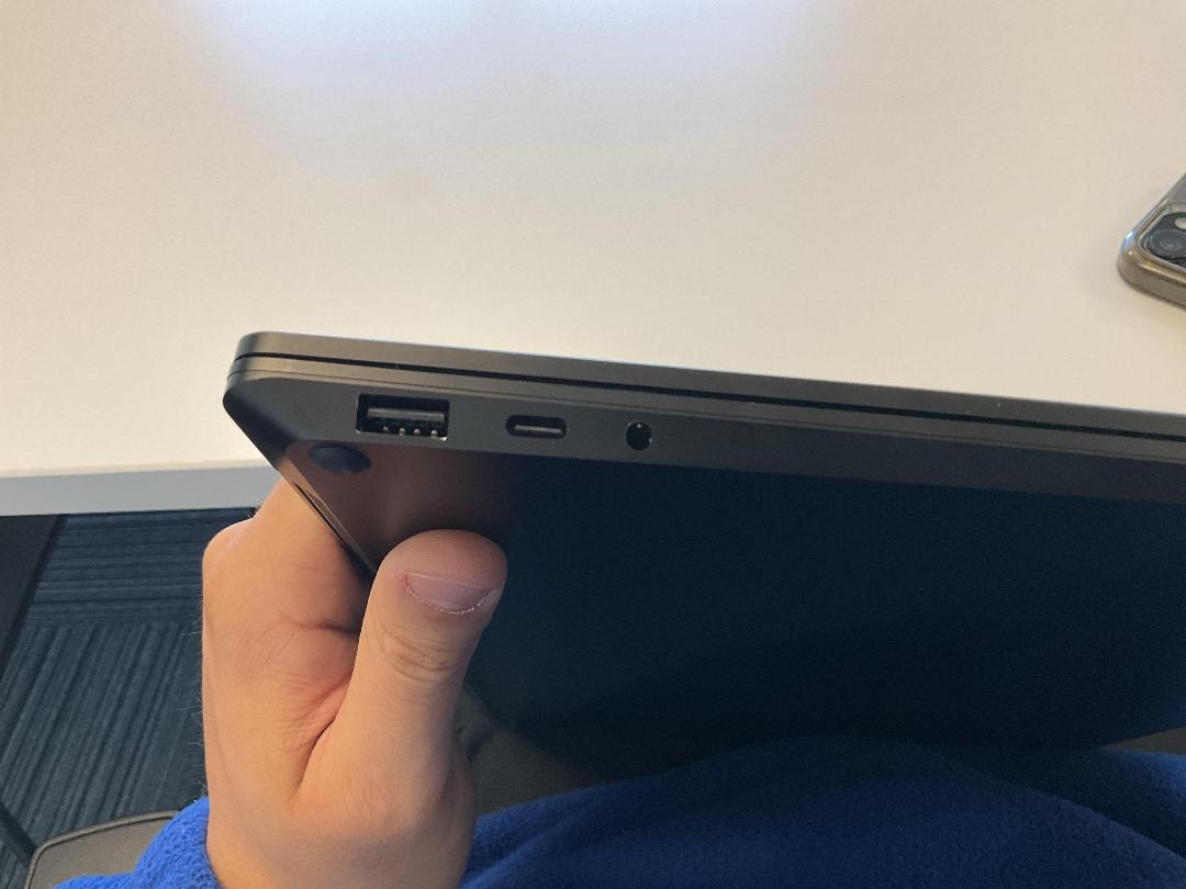 Photo '22' of Microsoft Surface Laptop 4 & Docking Station Photo '22' of Microsoft Surface Laptop 4 & Docking Station