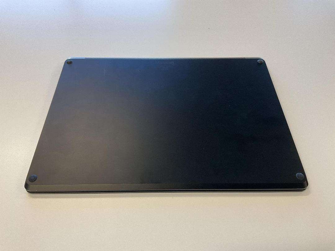 Photo '21' of Microsoft Surface Laptop 4 & Docking Station Photo '21' of Microsoft Surface Laptop 4 & Docking Station