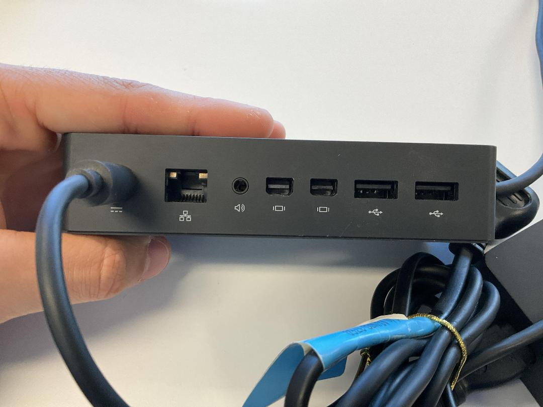 Photo '25' of Microsoft Surface Laptop 4 & Docking Station Photo '25' of Microsoft Surface Laptop 4 & Docking Station