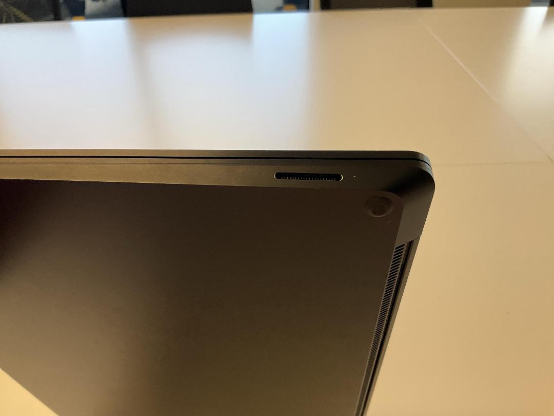 Photo '7' of Microsoft Surface Laptop 4 & Charger Photo '7' of Microsoft Surface Laptop 4 & Charger