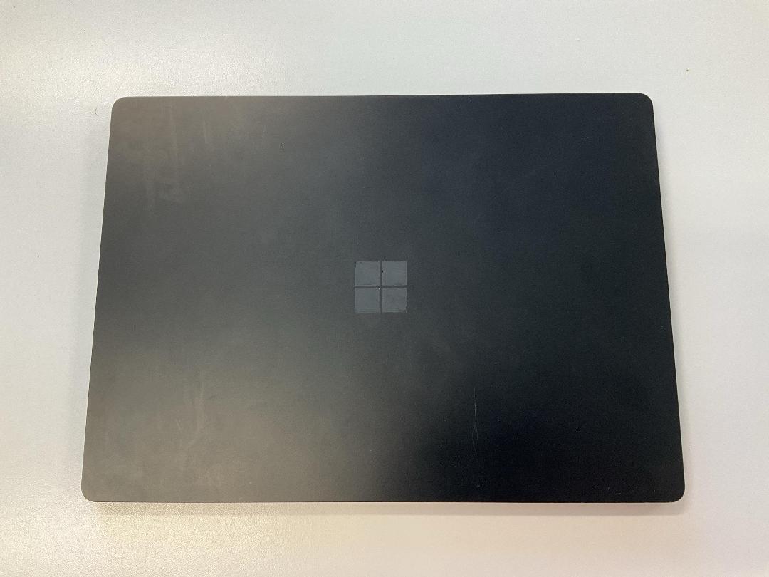 Photo '8' of Microsoft Surface Laptop 4 & Charger Photo '8' of Microsoft Surface Laptop 4 & Charger