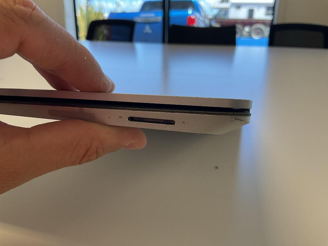 Photo '4' of Microsoft Surface Laptop & Charger Photo '4' of Microsoft Surface Laptop & Charger