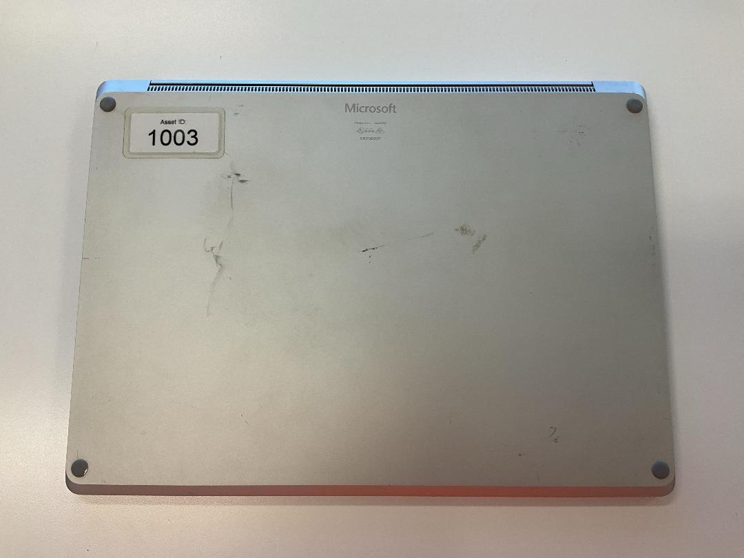 Photo '7' of Microsoft Surface Laptop & Charger