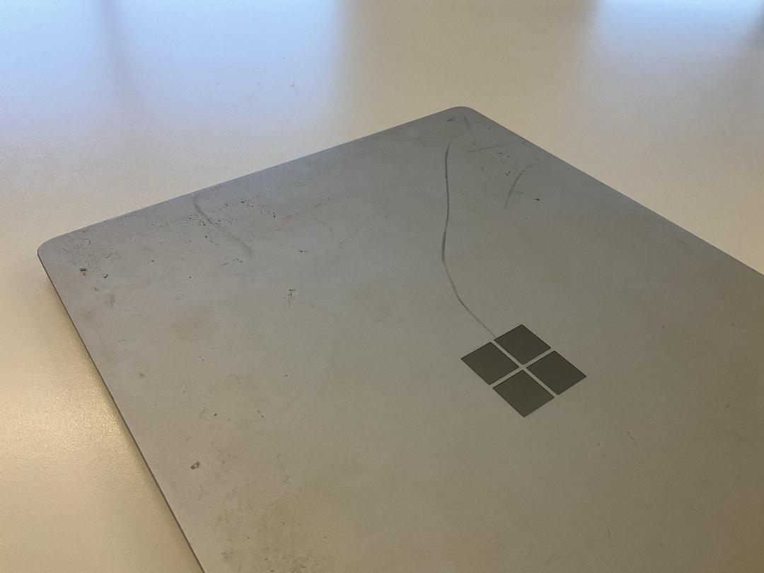 Photo '10' of Microsoft Surface Laptop & Charger
