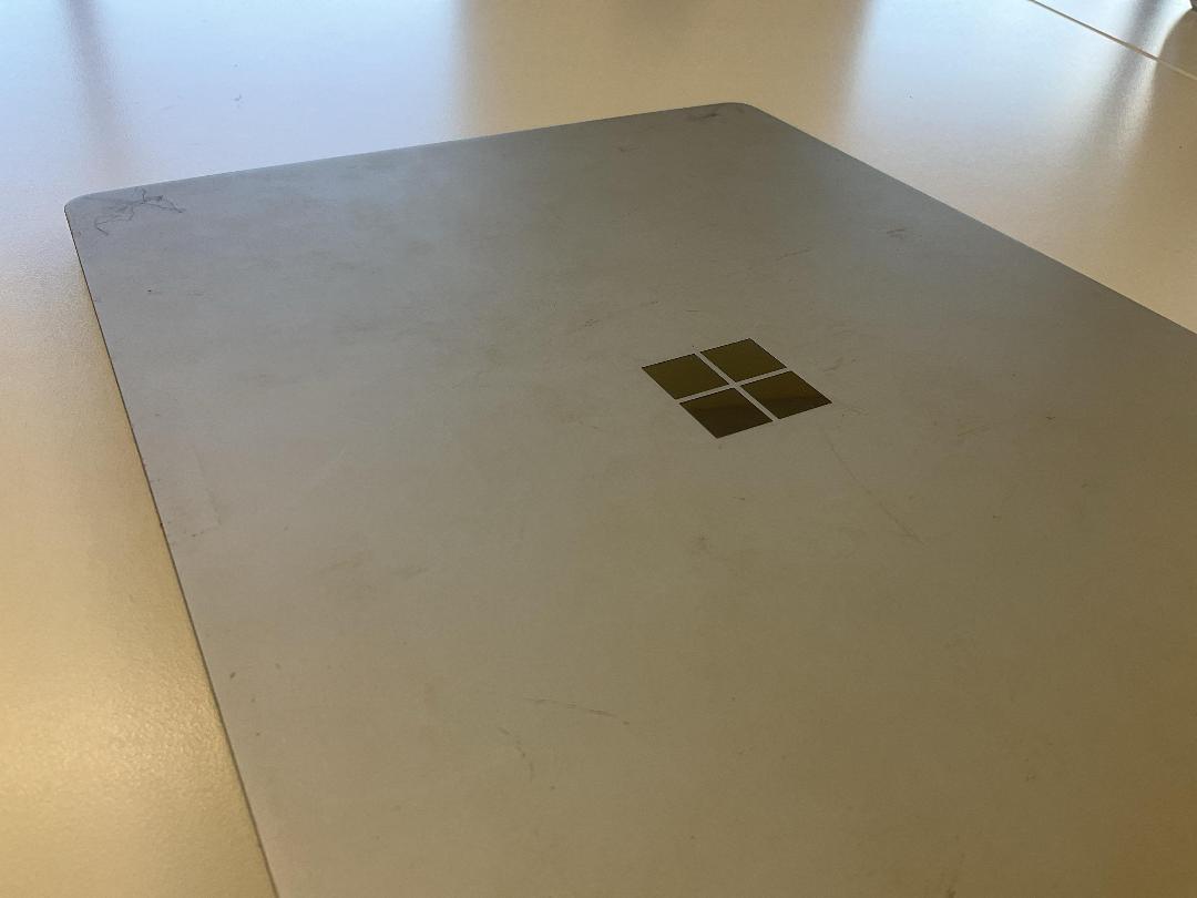 Photo '8' of Microsoft Surface Laptop & Charger