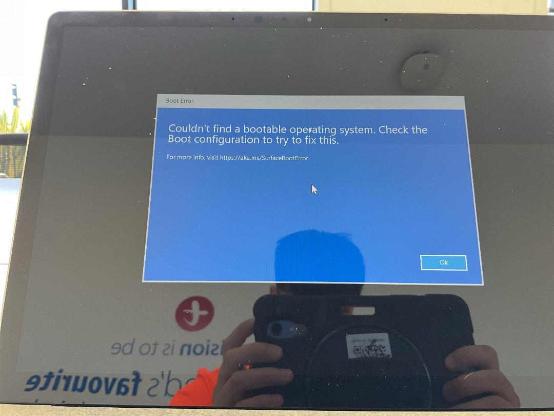 Photo '2' of Microsoft Surface Laptop & Charger Photo '2' of Microsoft Surface Laptop & Charger