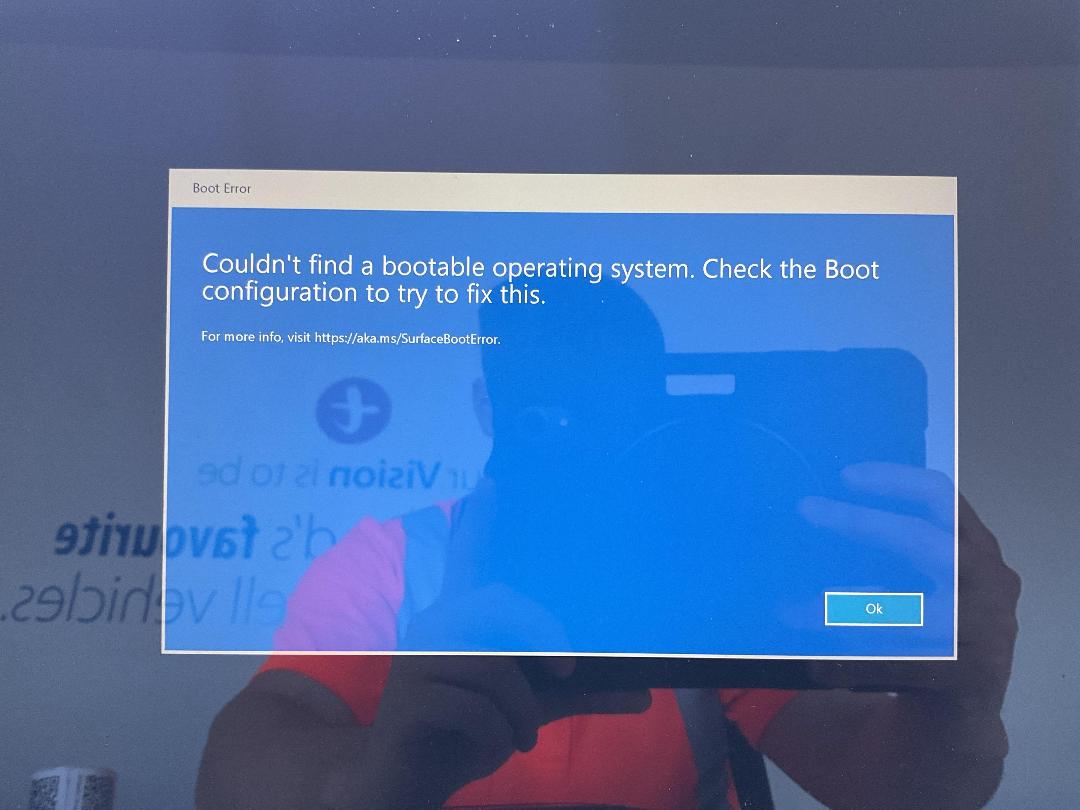 Photo '2' of Microsoft Surface Book 3 & Charger Photo '2' of Microsoft Surface Book 3 & Charger