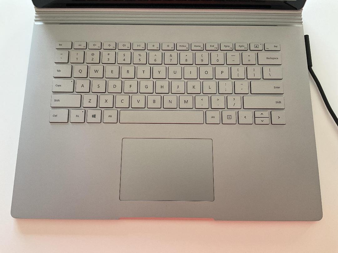 Photo '4' of Microsoft Surface Book 3 & Charger Photo '4' of Microsoft Surface Book 3 & Charger