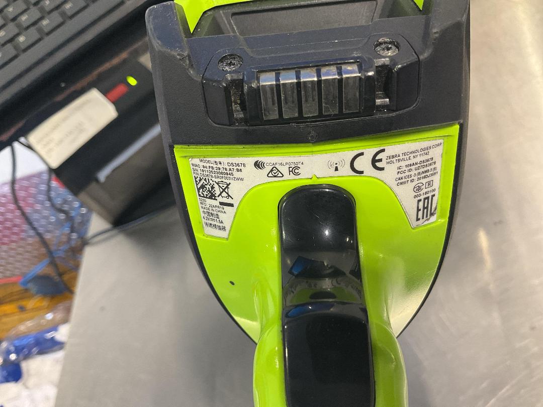 Photo '6' of Acer monitor bundle Photo '6' of Acer monitor bundle