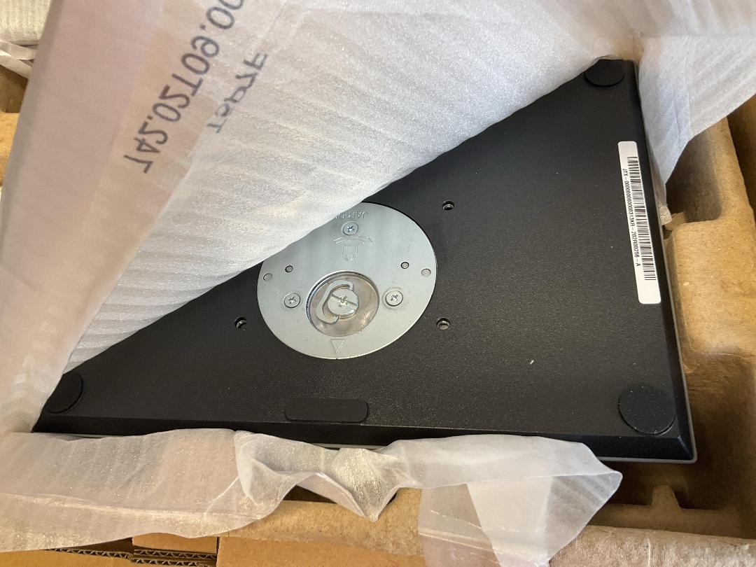 Photo '7' of Dell Flat Panel Monitor