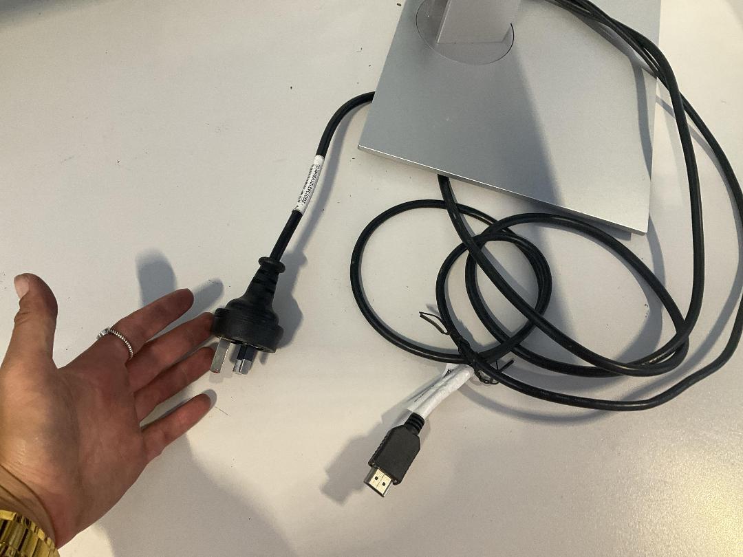 Photo '6' of 3x HP Monitors Photo '6' of 3x HP Monitors