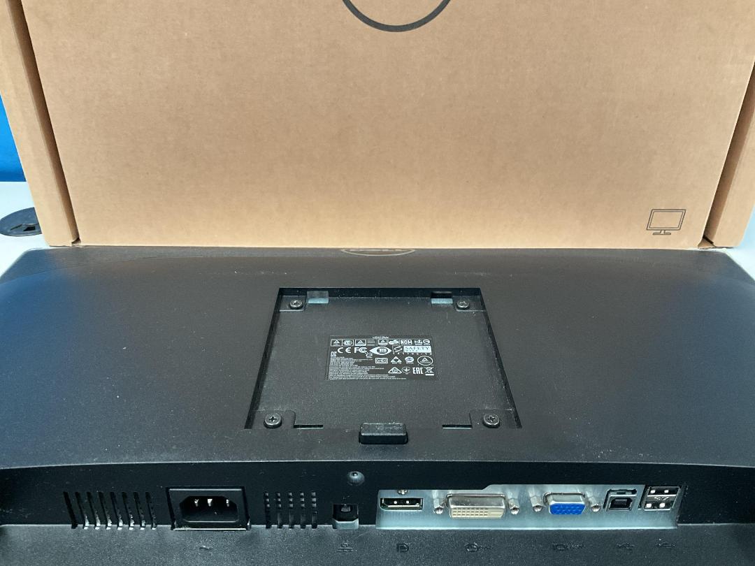 Photo '11' of Dell 24” LCD Computer Monitor - Model U2412Mc Photo '11' of Dell 24” LCD Computer Monitor - Model U2412Mc