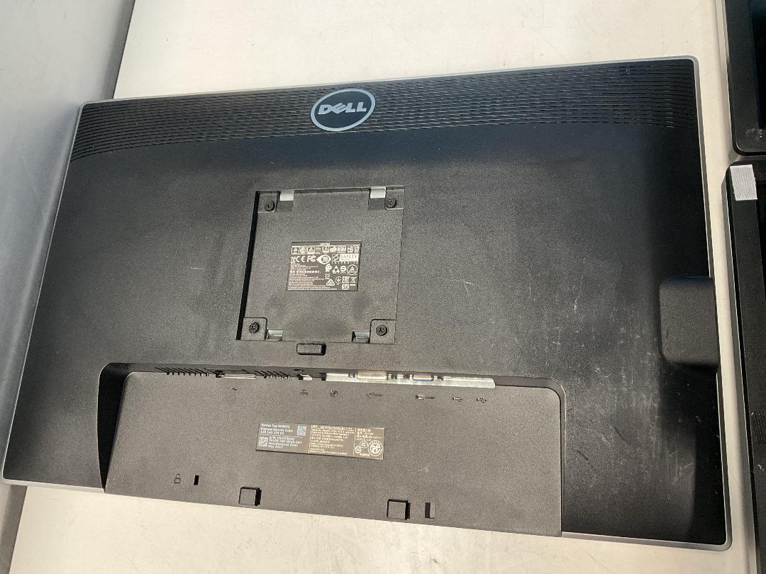 Photo '7' of 7x Dell 24” LCD Computer Monitors - Do Not Work, Use for Parts Only Photo '7' of 7x Dell 24” LCD Computer Monitors - Do Not Work, Use for Parts Only