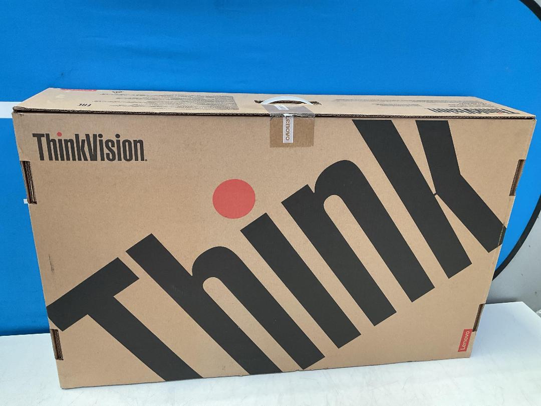 Photo '16' of Lenovo ThinkVision 32” Flat Panel LCD Computer Monitor - P32p-20 Photo '16' of Lenovo ThinkVision 32” Flat Panel LCD Computer Monitor - P32p-20