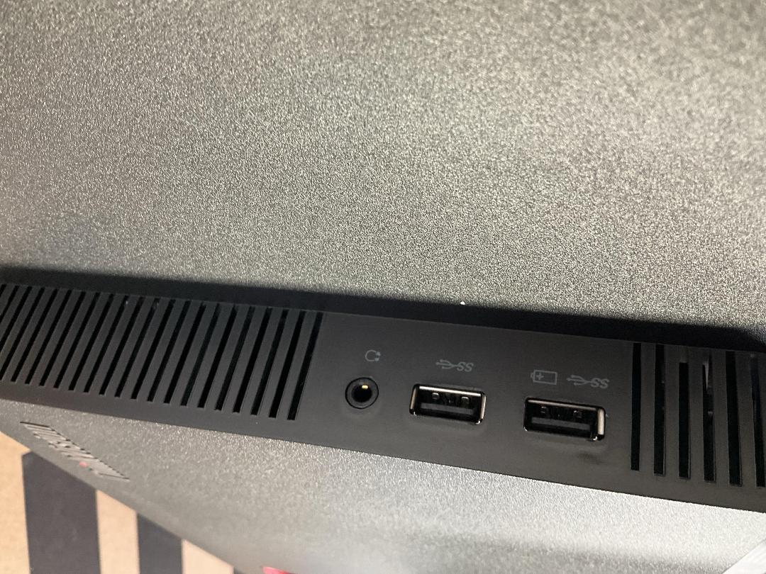 Photo '15' of Lenovo ThinkVision 32” Flat Panel LCD Computer Monitor - P32p-20 Photo '15' of Lenovo ThinkVision 32” Flat Panel LCD Computer Monitor - P32p-20