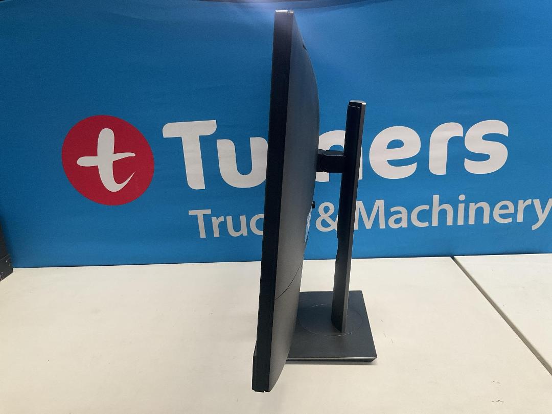 Photo '4' of Dell - 24-inch Full HD (1080p) Monitor w/ Webcam Photo '4' of Dell - 24-inch Full HD (1080p) Monitor w/ Webcam