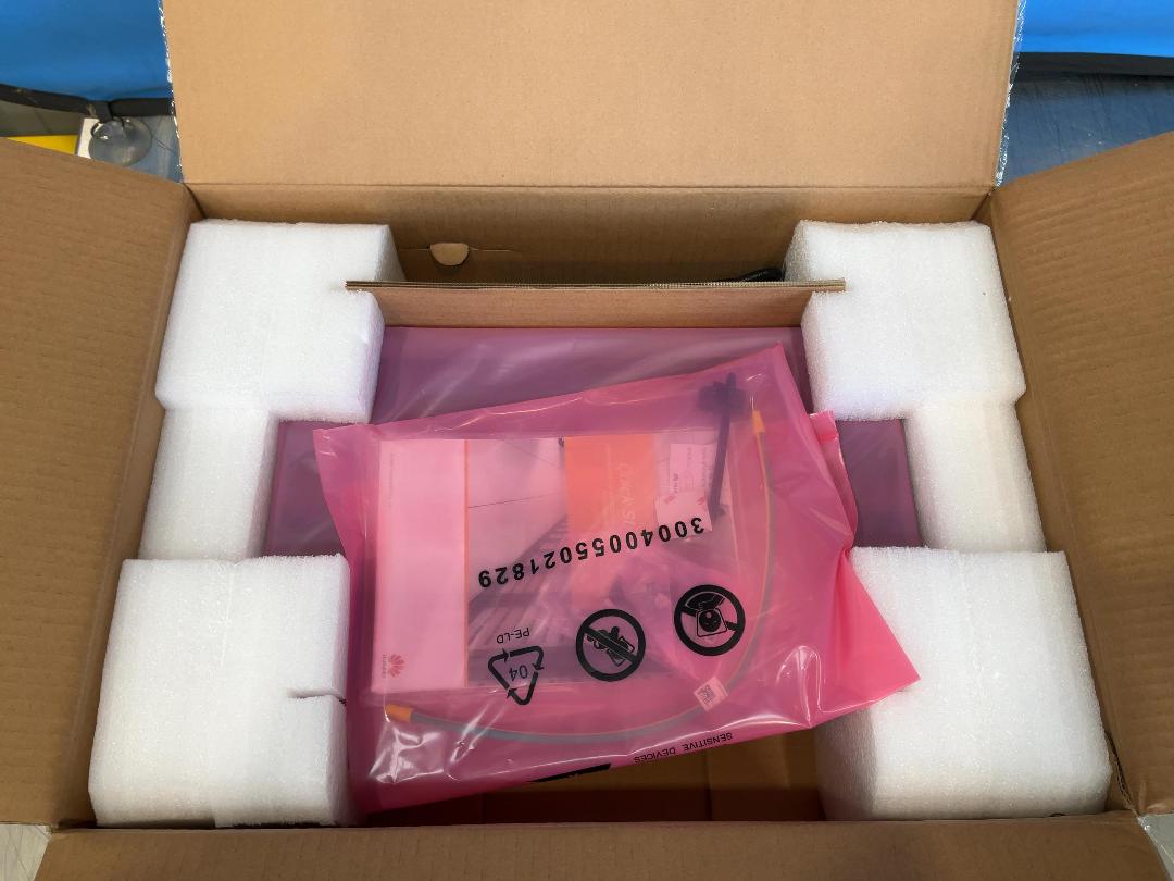 Photo '4' of Huawei AR1220E Enterprise Router