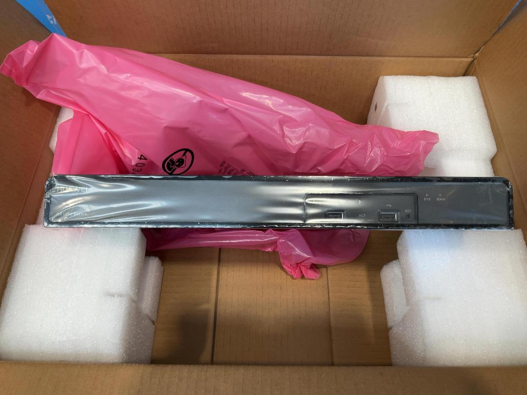 Photo '6' of Huawei AR1220E Enterprise Router