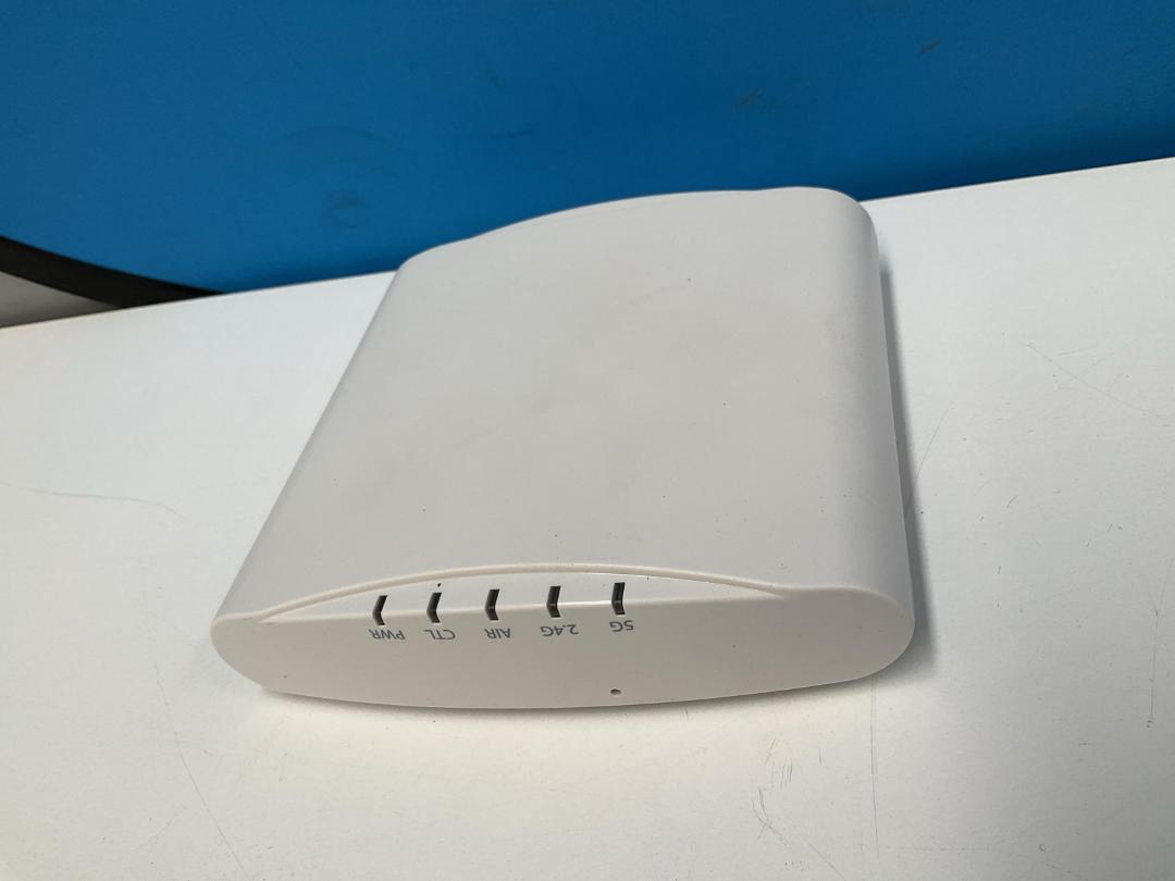 Photo '6' of Ruckus ZoneFlex R310 AC1200 Wifi Access Point
