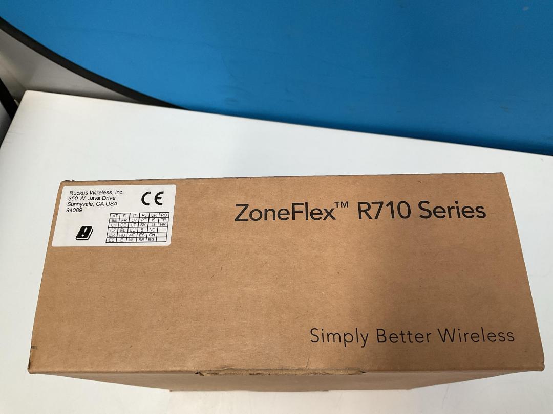 Photo '3' of Ruckus ZoneFlex R710 Wifi Access Point