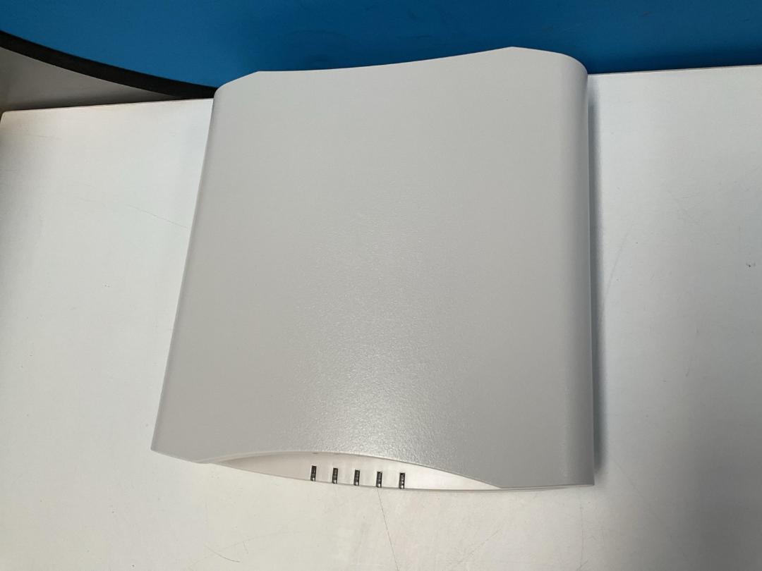 Photo '7' of Ruckus ZoneFlex R710 Wifi Access Point