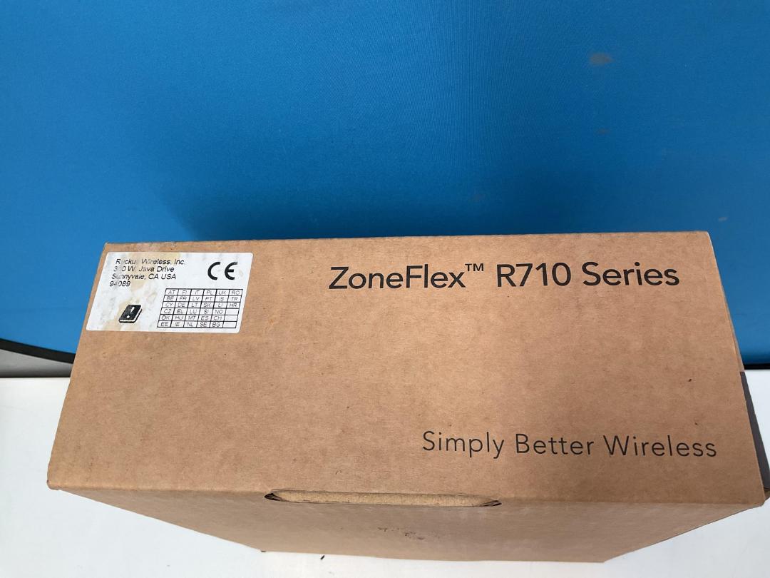 Photo '3' of Ruckus ZoneFlex R710 Wifi Access Point
