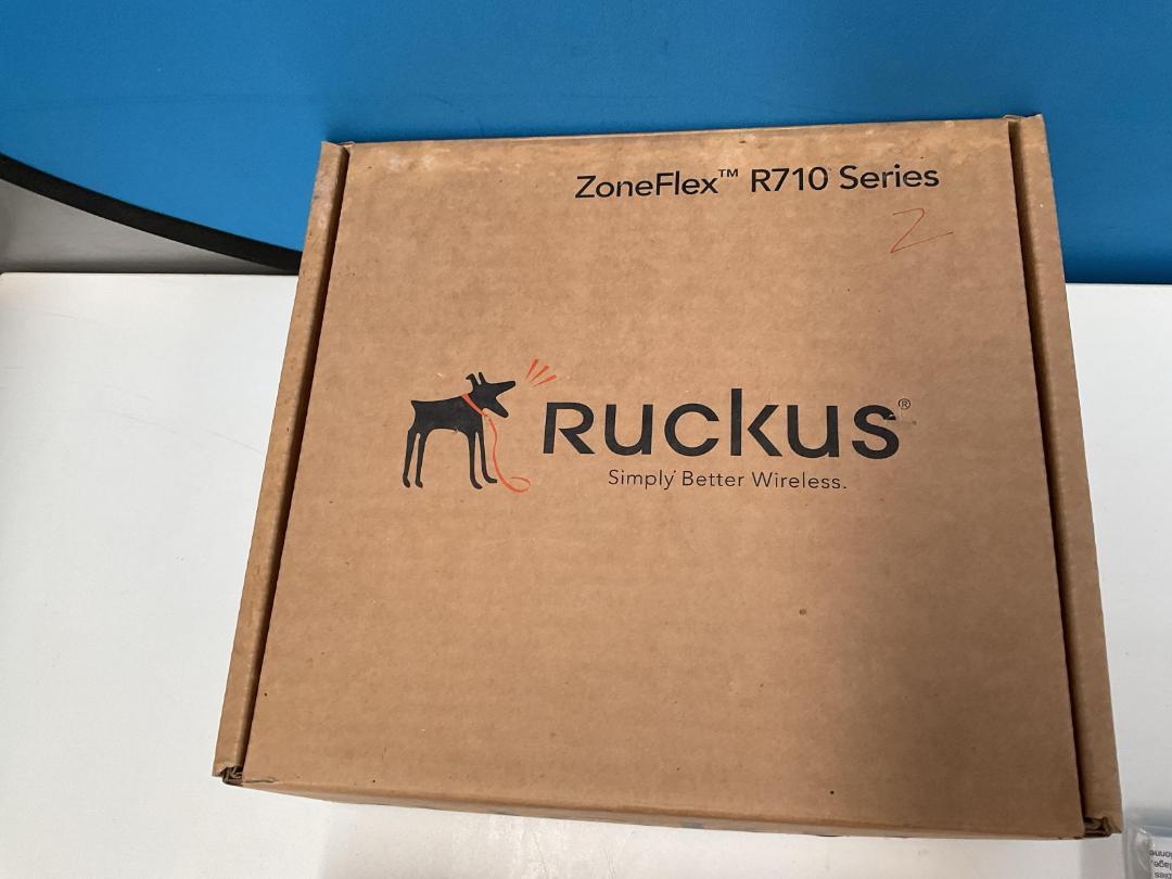 Photo '2' of Ruckus ZoneFlex R710 Wifi Access Point